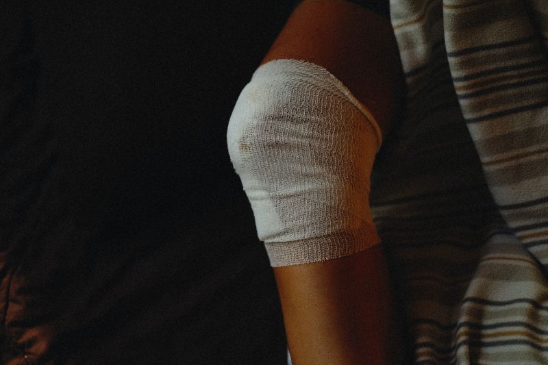 Knee bandaged after cartilage surgery