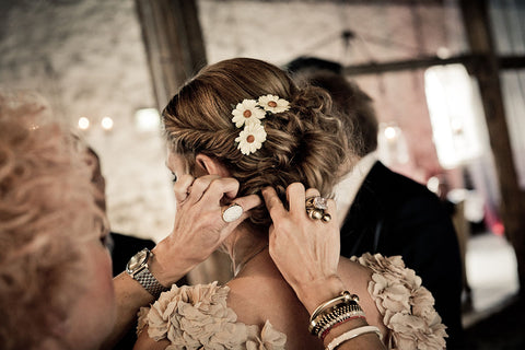planning for bridal hairstyling and makeup time
