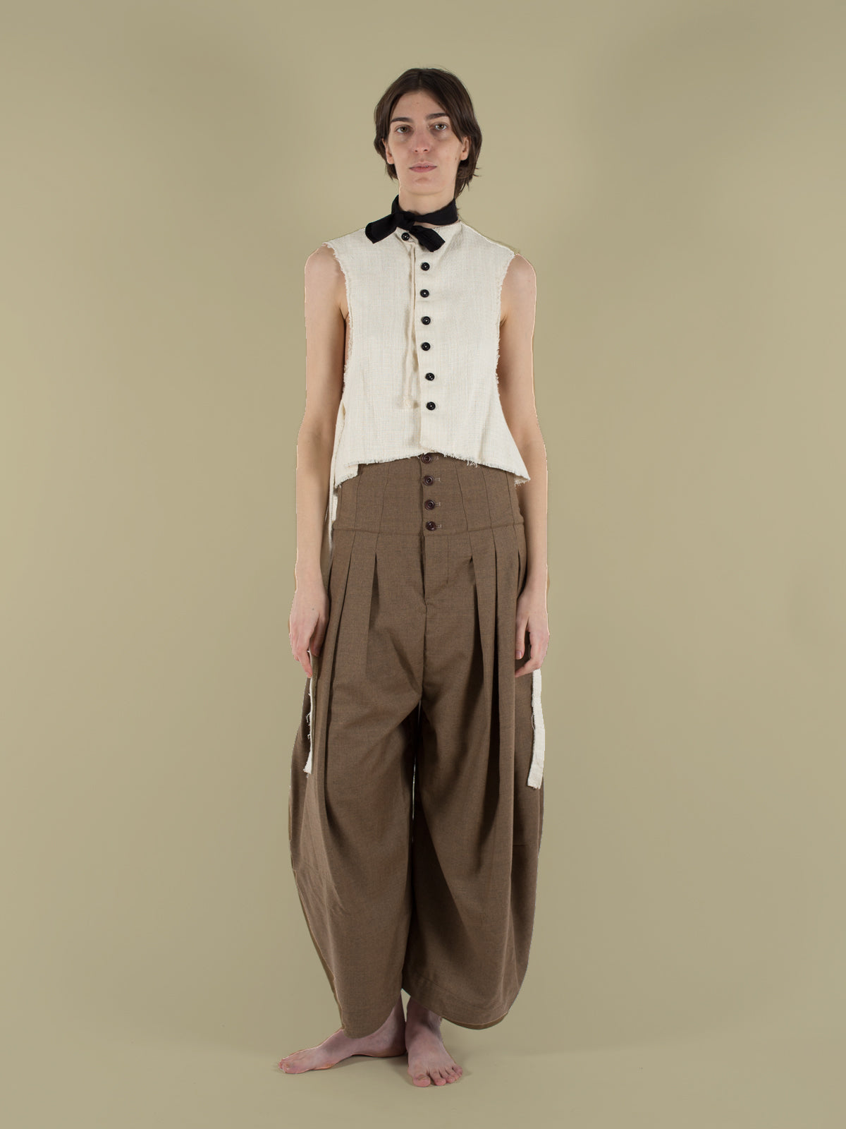 Tíscar Espadas — THE THREE PLEATS PANTS