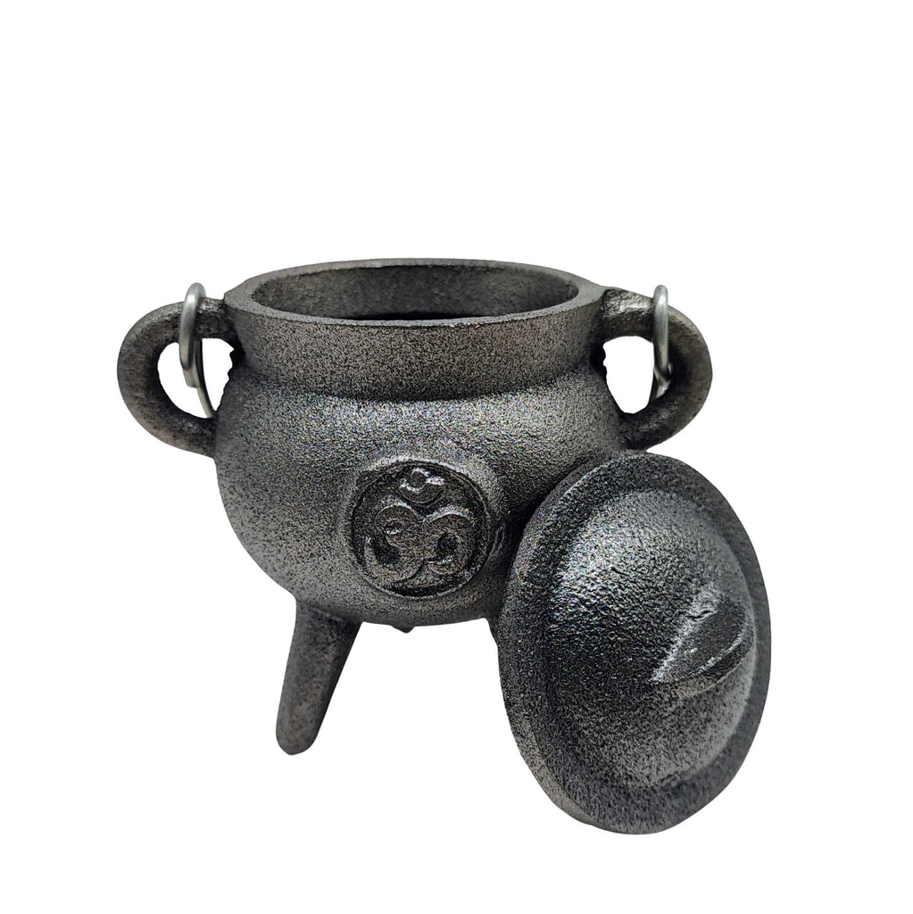 Backcountry Iron 4.75 inch Cauldron Cast Iron Country Kettle for Wicca and  Witchcraft