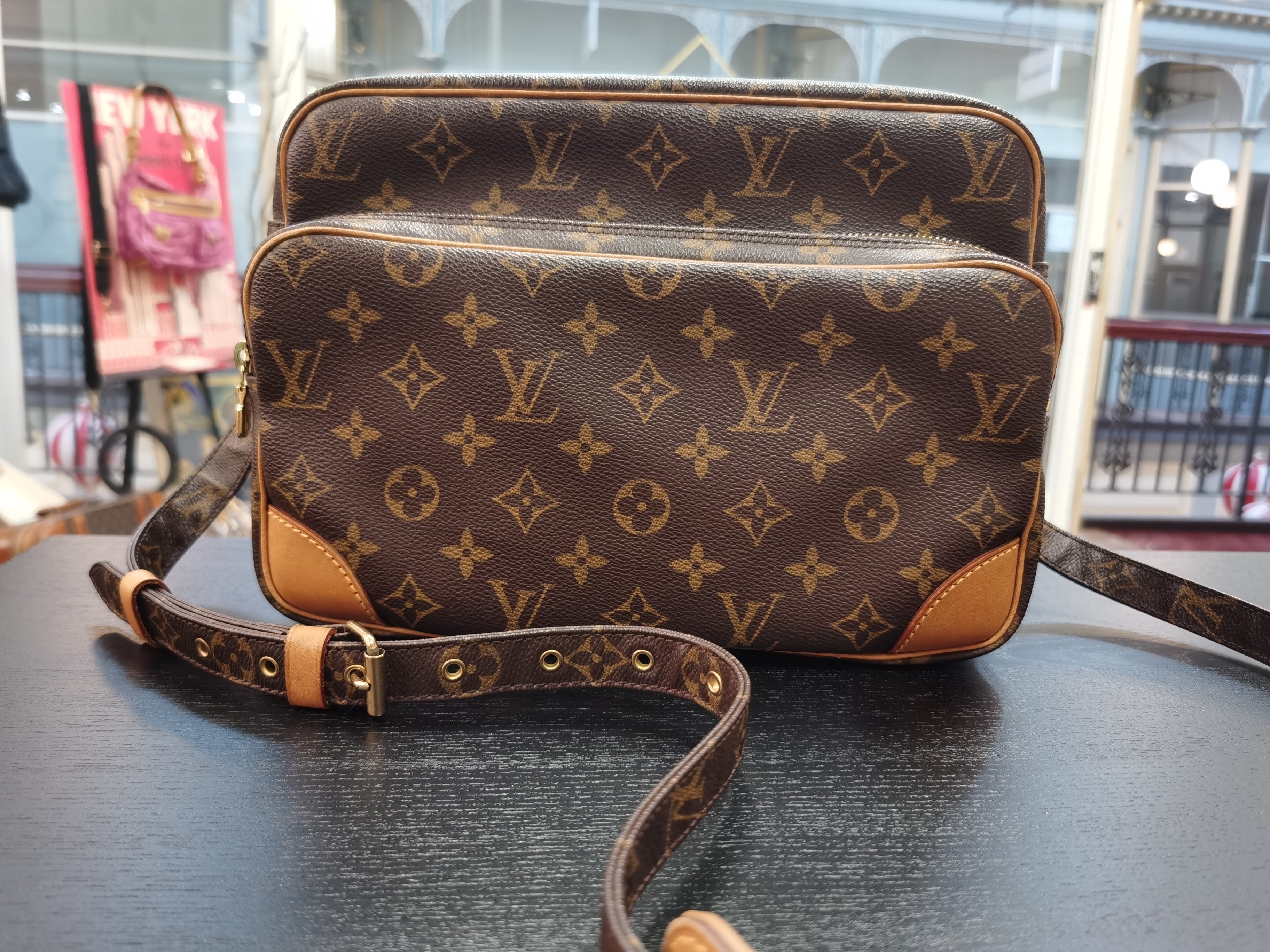 Louis Vuitton LV Nile Monogram Crossbody Leather Canvas Bag Purse -  clothing & accessories - by owner - apparel sale 