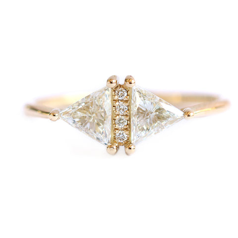 Chevron Wedding Ring with Baguette Diamonds - V Baguette Ring