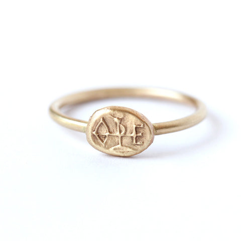 Gold Signet Ring Schutze Artemer