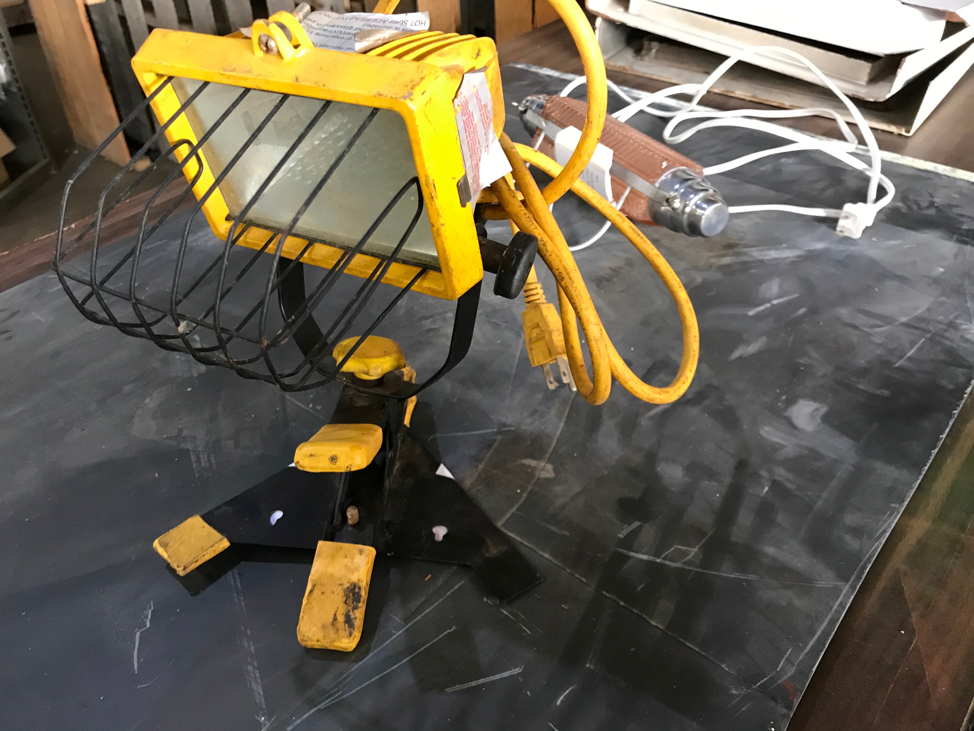 Shop Light - Rebuilders Xchange