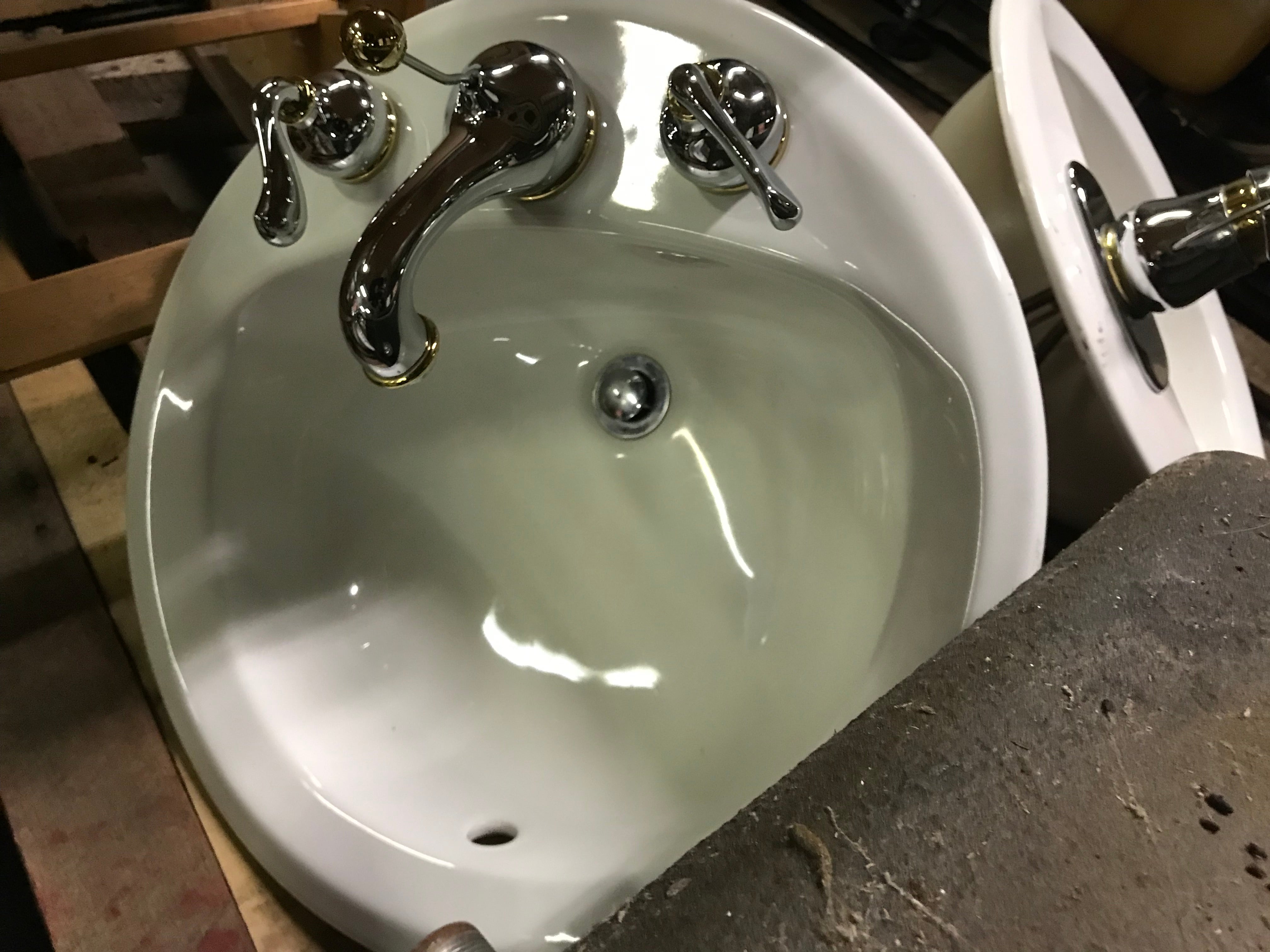 Drop In Sink with Two Handle Faucet 19'