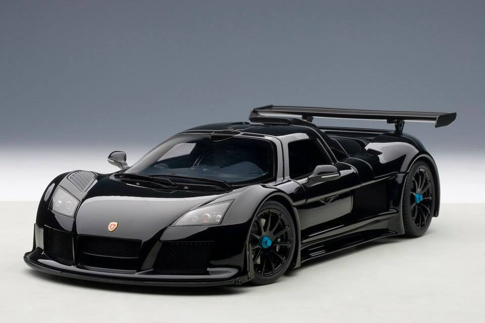 Ricardo Scale Model Store — Autoart 1/18 Gumpert Apollo S (Glossy