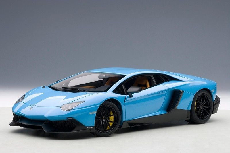 Ricardo Scale Model Store — Autoart 1/18 Lamborghini Aventador