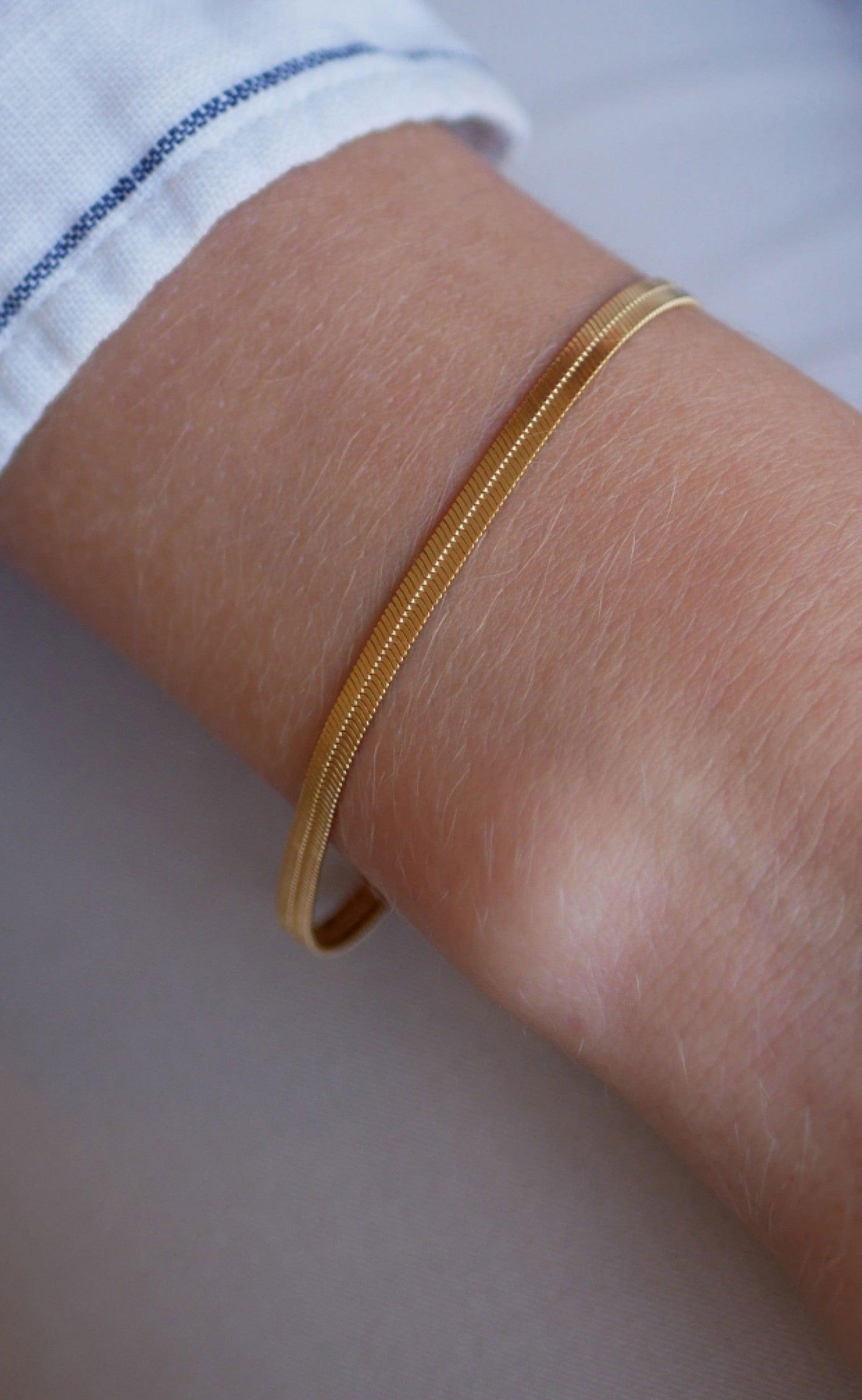 Billede af ENAMEL Copenhagen Armbånd - Caroline - Gold Colour