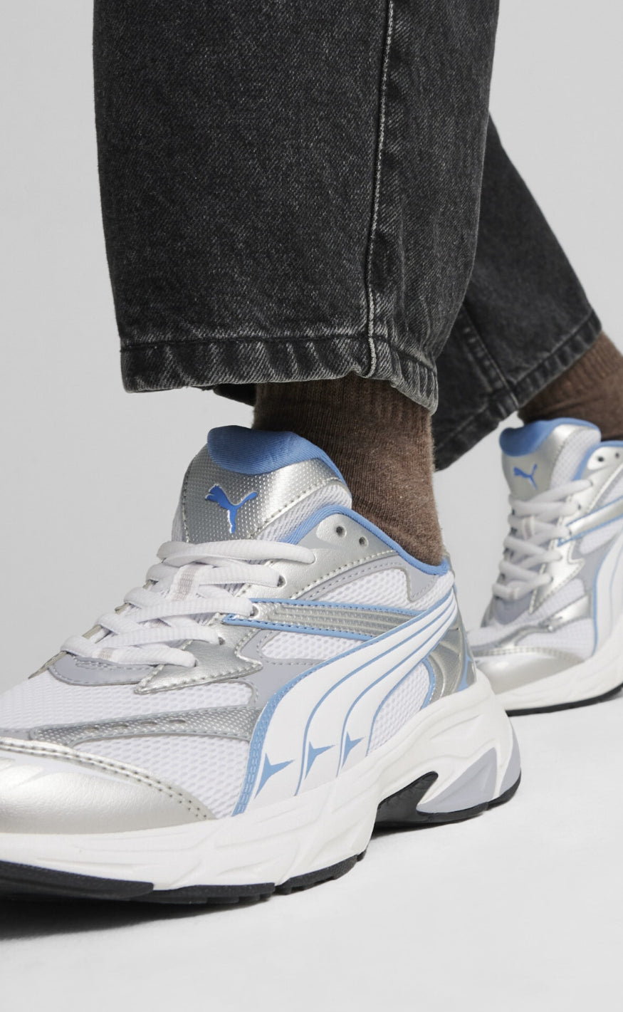Se Puma Sneakers - Morphic - White/Zen Blue hos Fashionbystrand