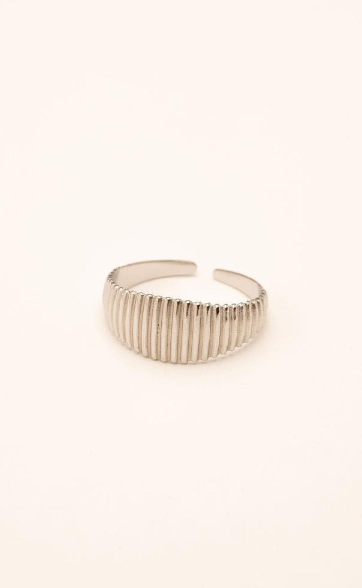 Se Smykkeli Copenhagen Ring - Mallorca - Silver Colour hos Fashionbystrand