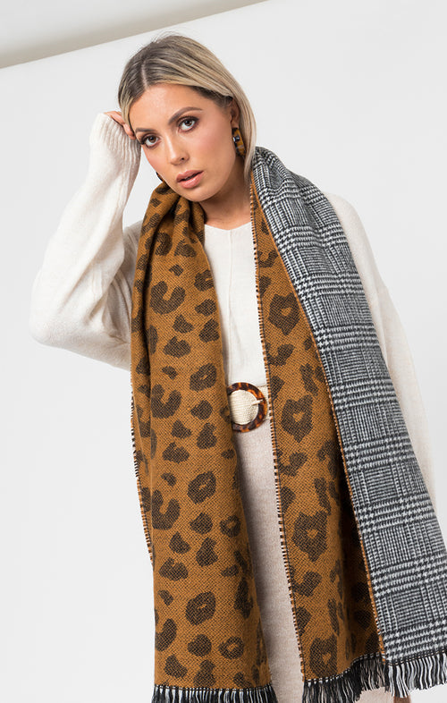 Black & White Animal Print Scarf  Reversible Scarves – Pia Rossini Retail