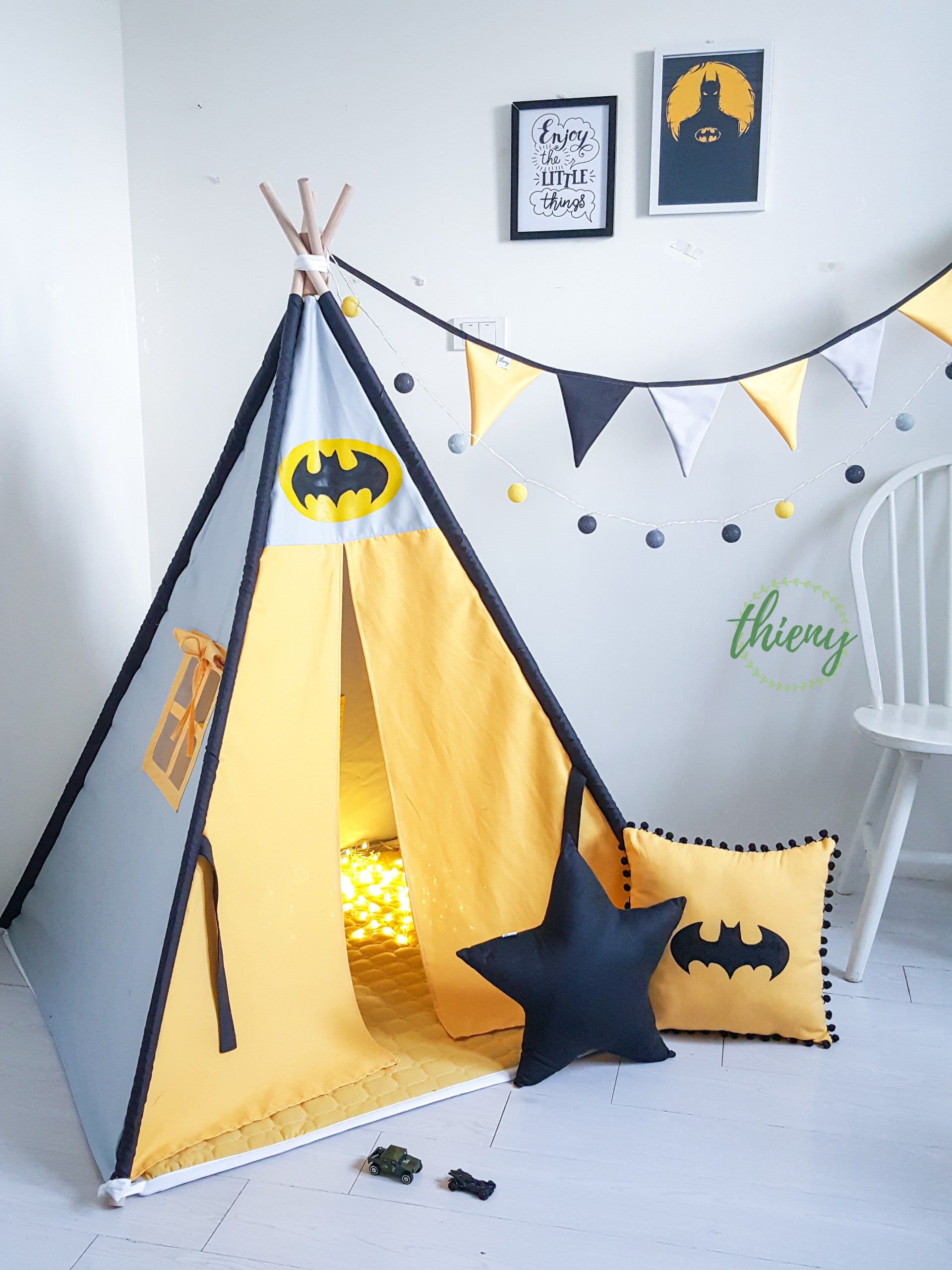 batman tent and sleeping bag