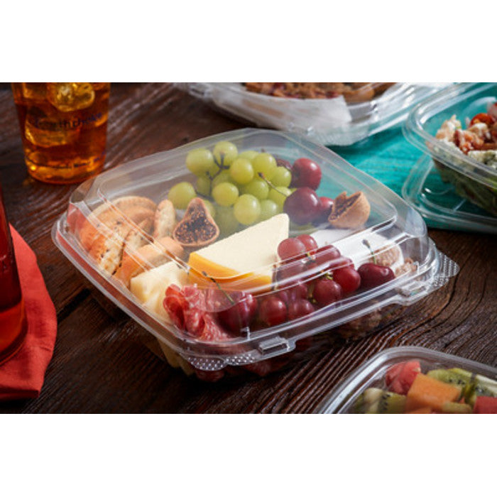 https://cdn.shopify.com/s/files/1/0612/3690/4162/products/RPETCS883_disposable_recycled_bulk_lunchbox_700.jpg?v=1651586986