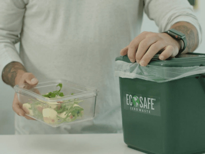https://cdn.shopify.com/s/files/1/0612/3690/4162/products/countertop_compost_bucket_biodegradable_garbage_bag.jpg?v=1672199974