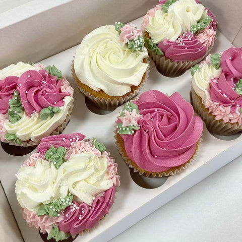 Floral Buttercream Cupcakes 