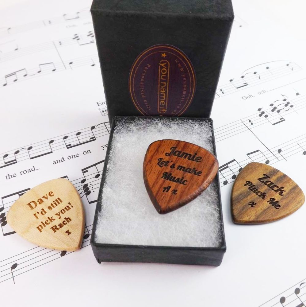 Engraved plectrum shop