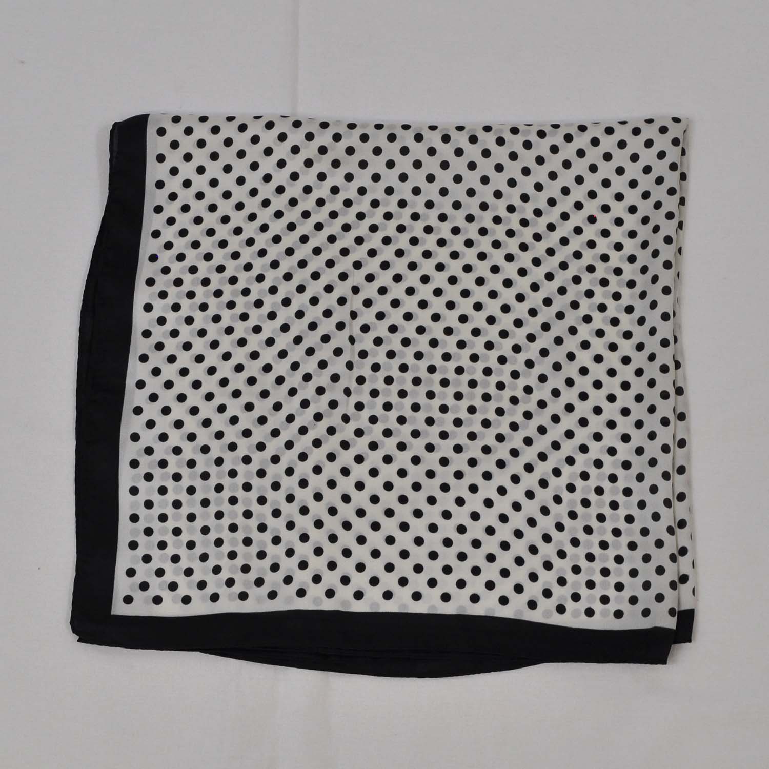 Pañuelo topos negro