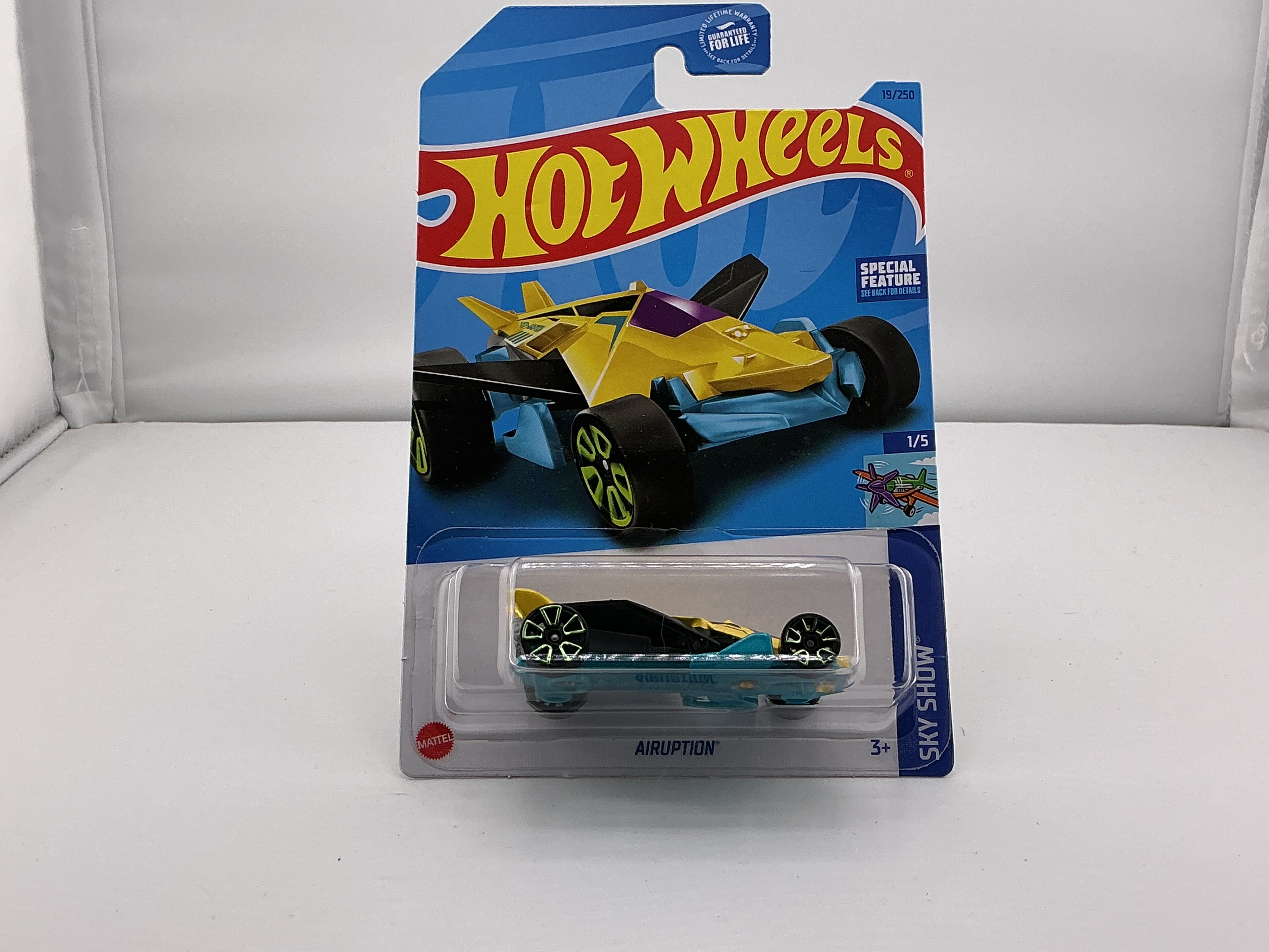 Hot Wheels Airuption 2021 Mattel (Yellow)