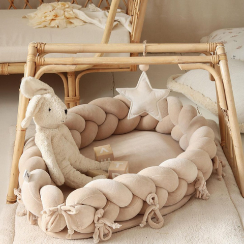 Plaited baby nest