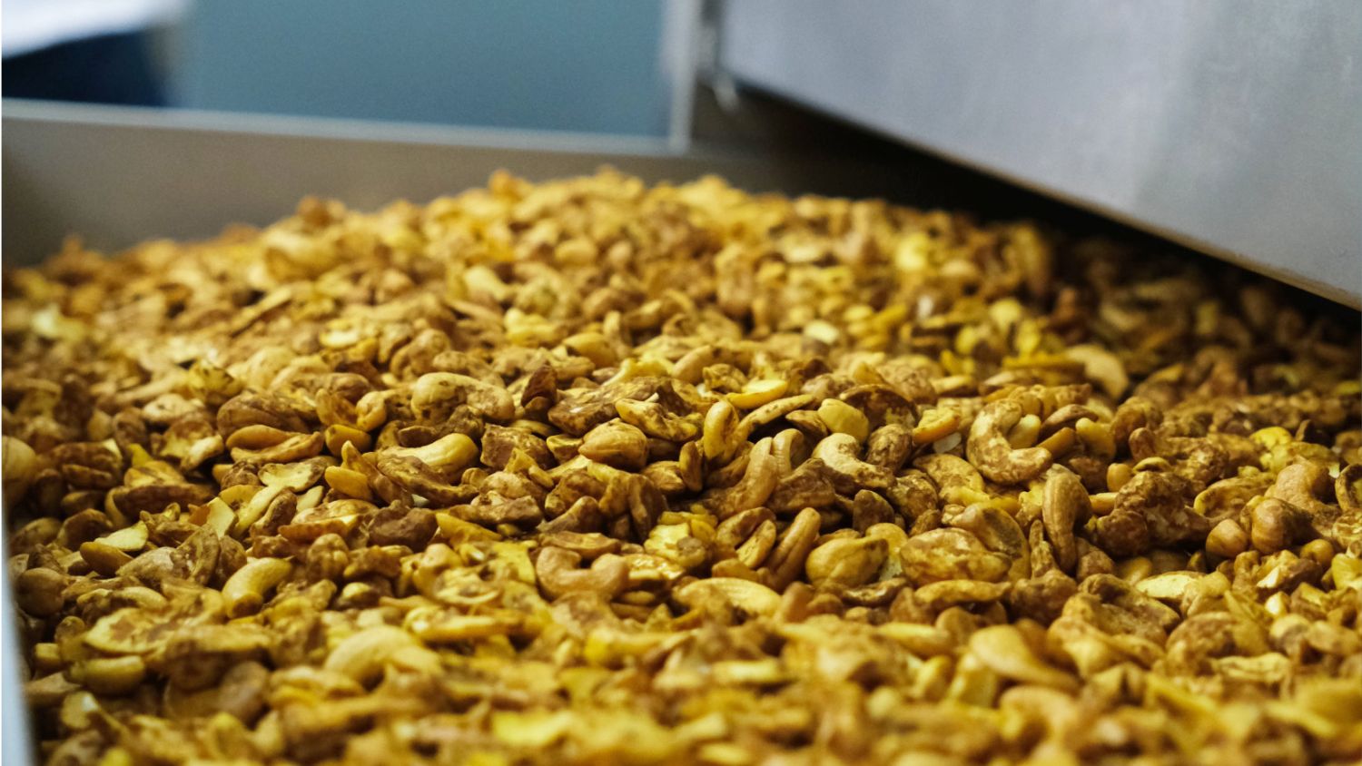 TARABAO: Bio Nüsse und Snacks geröstet in unserer Manufaktur