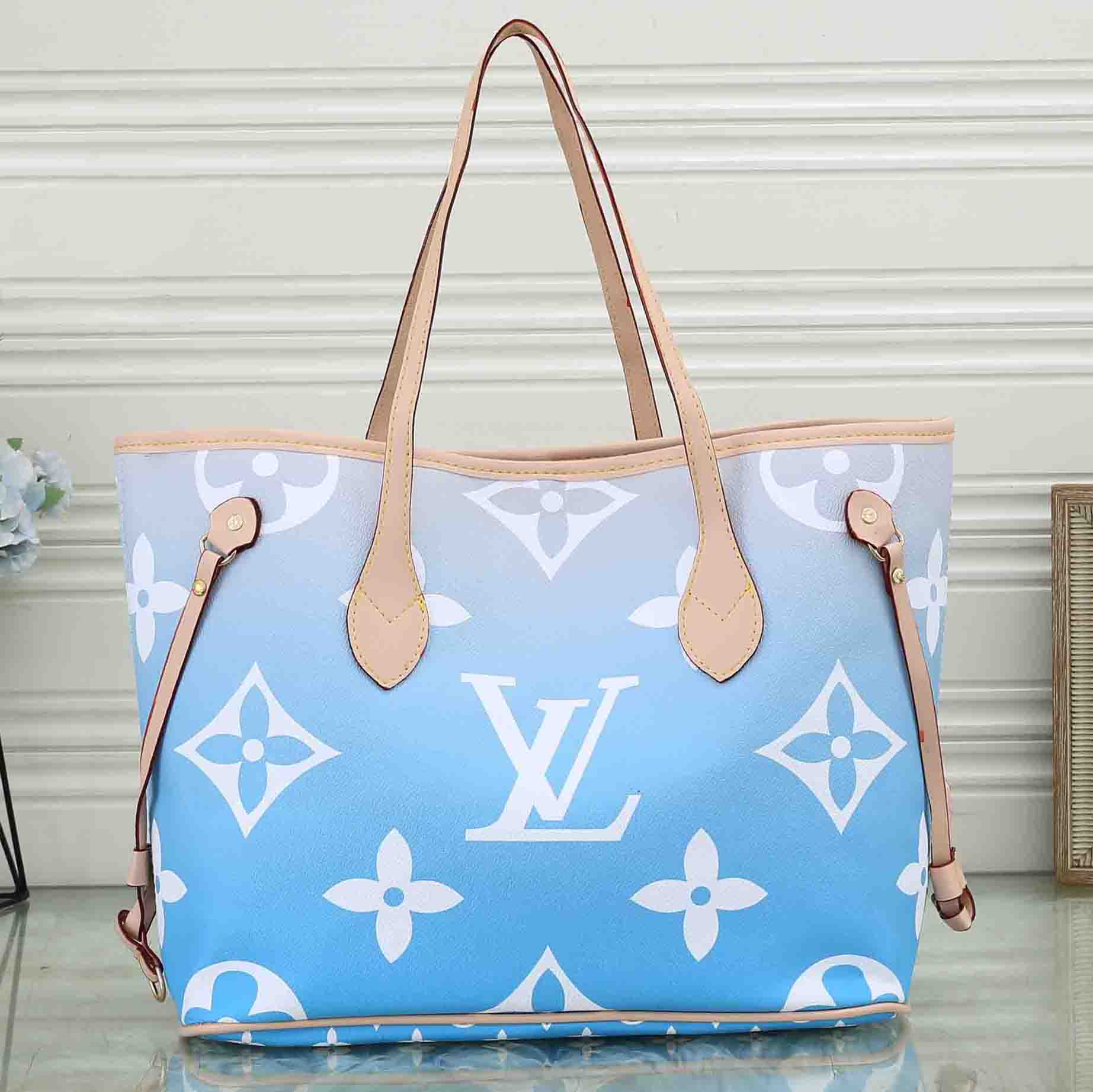 Louis Vuitton LV Gradient Popular Women Shopping Leather Handbag