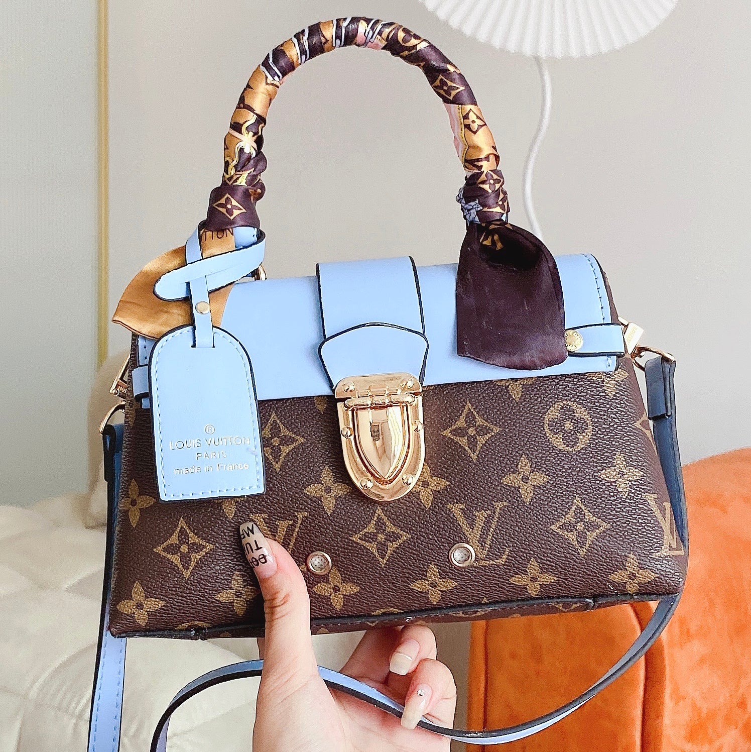 LV Louis vuitton Hot Sale Letter Printing Women's Shopping Handbag Shoulder Bag Crossbody Bag