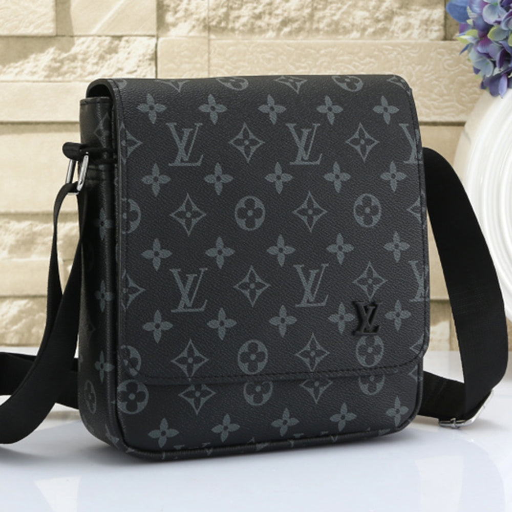 LV Louis vuitton Vintage Alphabet Print Women's Men's Flap Envelope Bag Shoulder Bag Crossbo