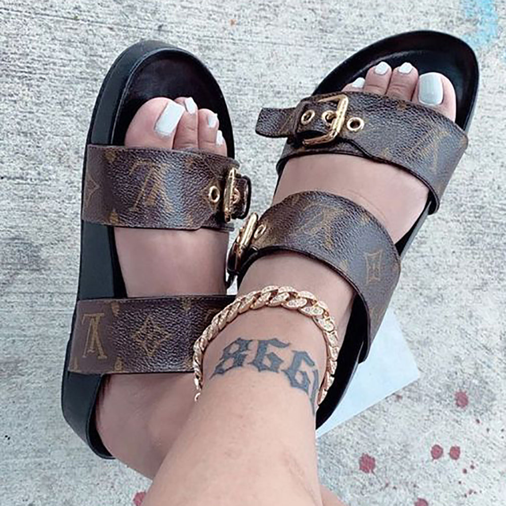 LV Louis Vuitton Hot Sale Casual Home Ladies Beach Sandals Trendy Parallel Bar Leather Slippers Sand