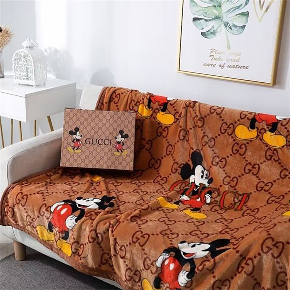 LV Louis Vuitton Hot Sale Full Printed Retro Blanket D Home Coral Fleece Thickening Blanket Adult Si