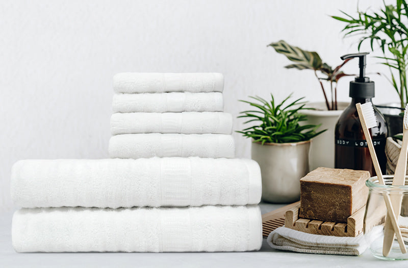 https://cdn.shopify.com/s/files/1/0612/6206/9913/files/sweet_zzz_towels_800x525_1_1.jpg?v=1667342292