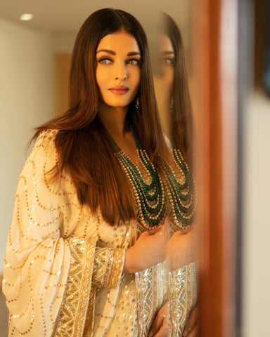 Aishwarya Rai's Classic Indian Beauty