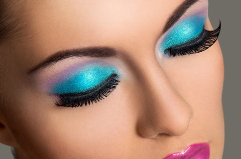 Glittering Royal Blue Eyeshadow Look