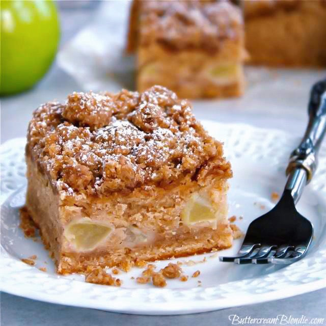 Apple Cinnamon Crumb Cake - Classic crumb cake gets a sweet upgrade with the addition of apples, warm spices, and an epic amount of crumb topping! This easy bake is a must for fall, and perfect for brunch, snacking, and dessert! | ButtercreamBlondie.com