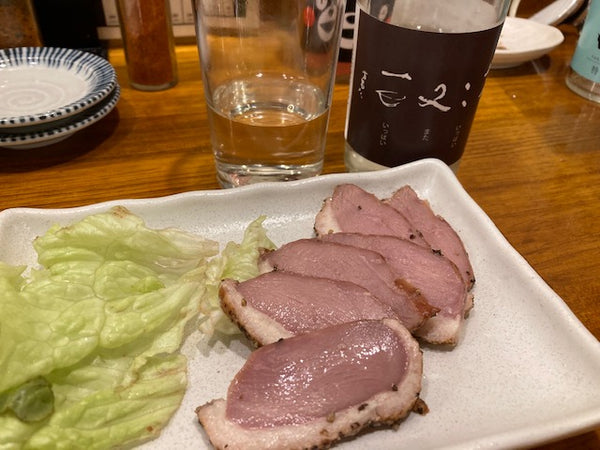 カップ酒と鴨肉