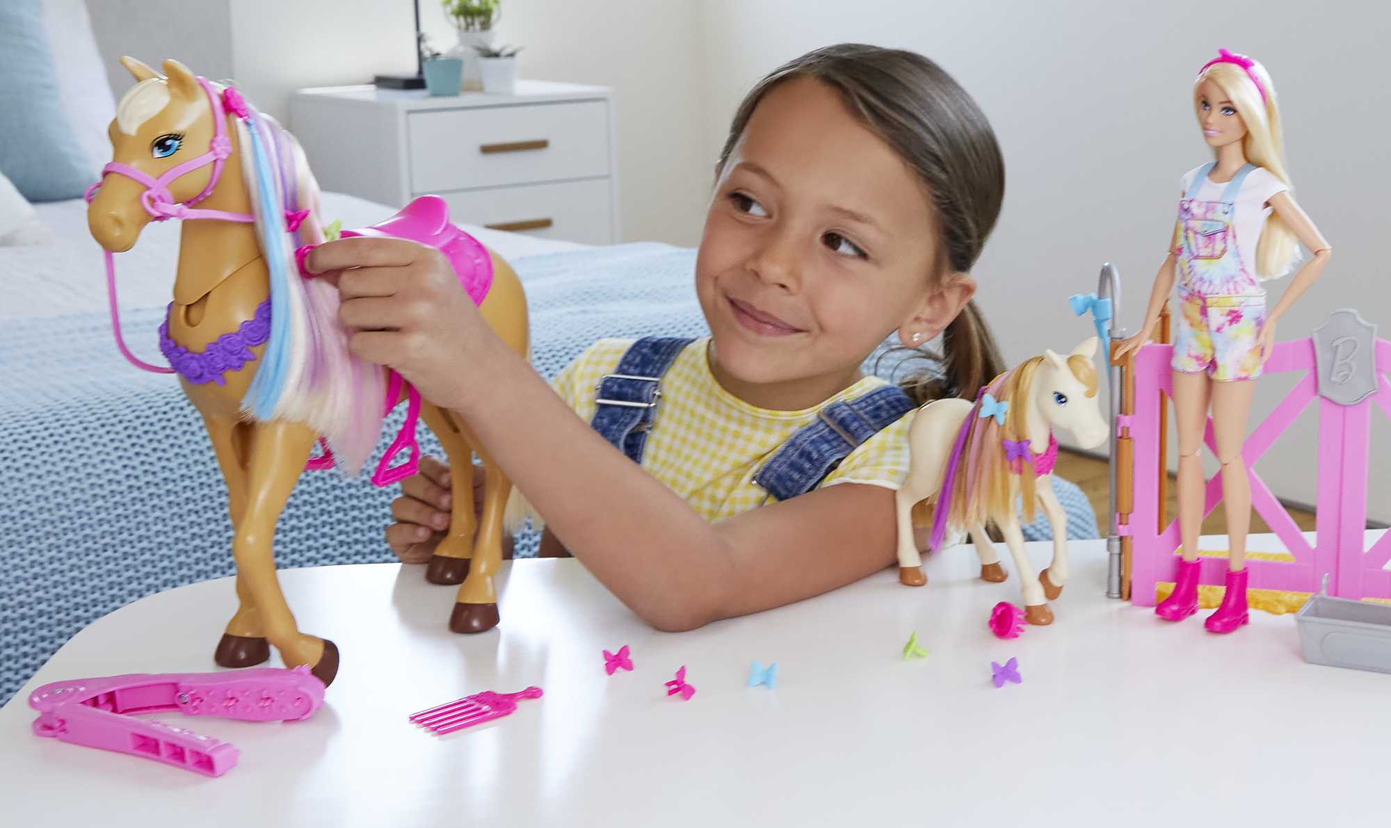 Barbie Groom 'n Care Doll, Horses and Playset | MATTEL