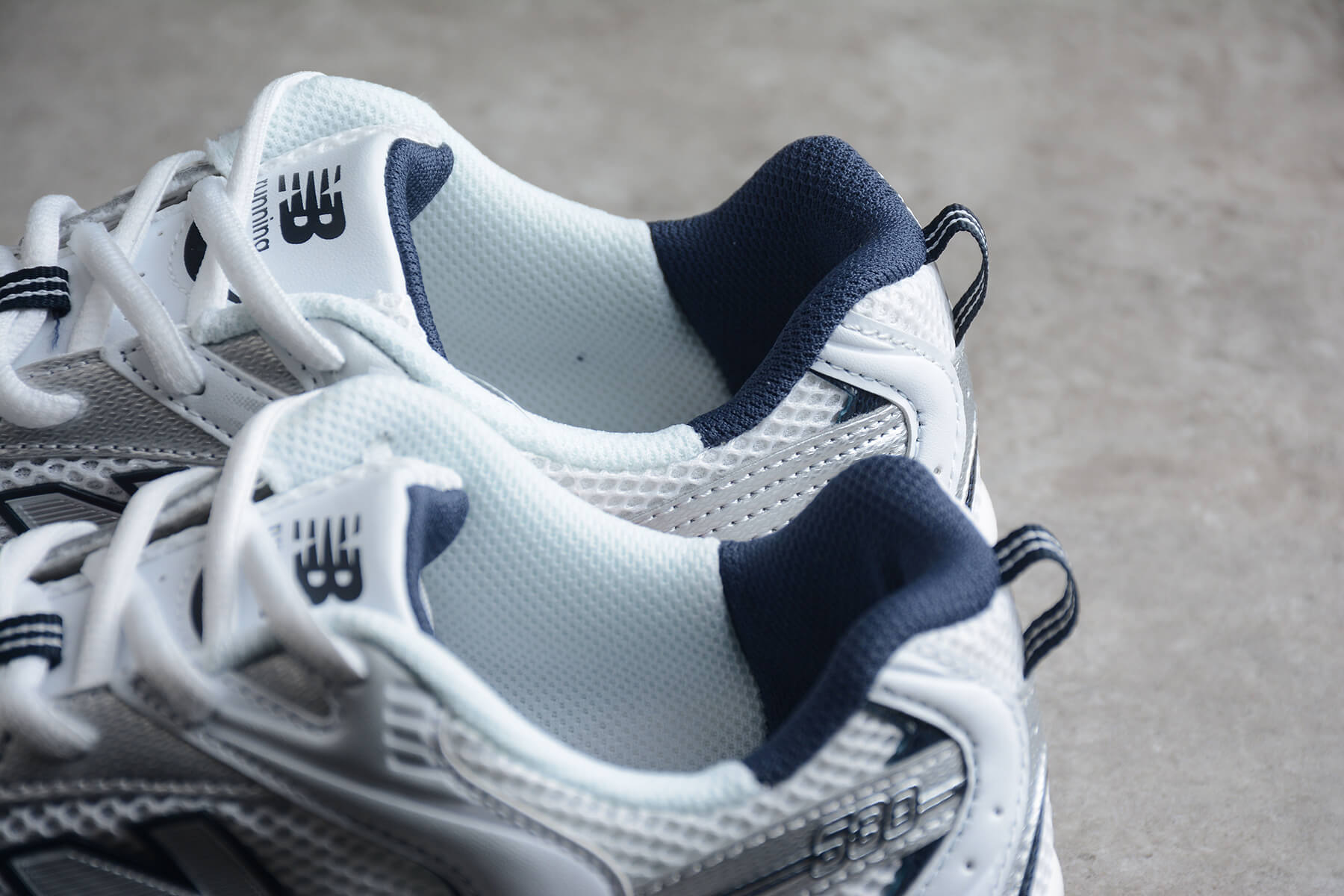 new balance 530 white navy silver