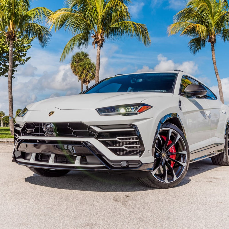 White Lamborghini Urus Rental Miami | Carbon Fiber | Zeus XI – ZEUS XI