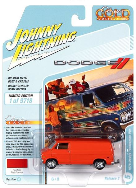 Johnny Lightning 1979 International Scout II w/Malibu Boat and Trailer, Size: 1/64, Blue