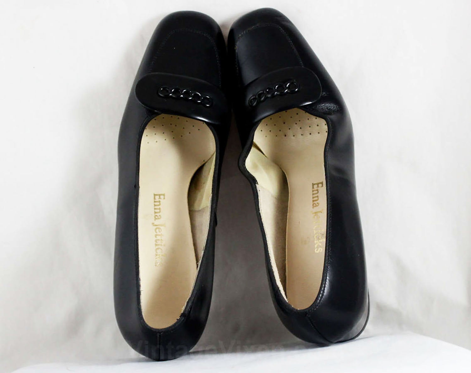 Size 8 Black Shoes - Glossy Faux Patent Leather 1960s Pumps with Deco ...