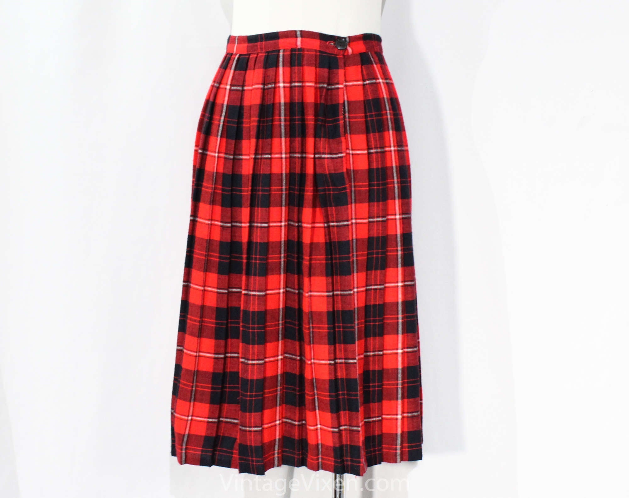 red plaid skirt 1950s