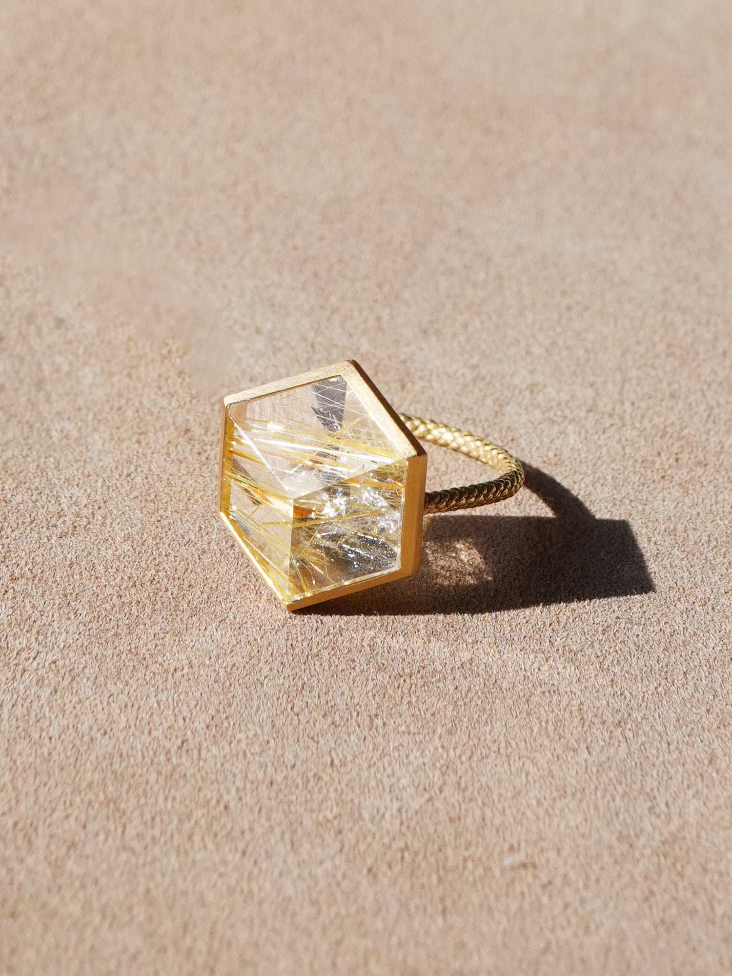 CUBE_Ring_Rutile Quartz