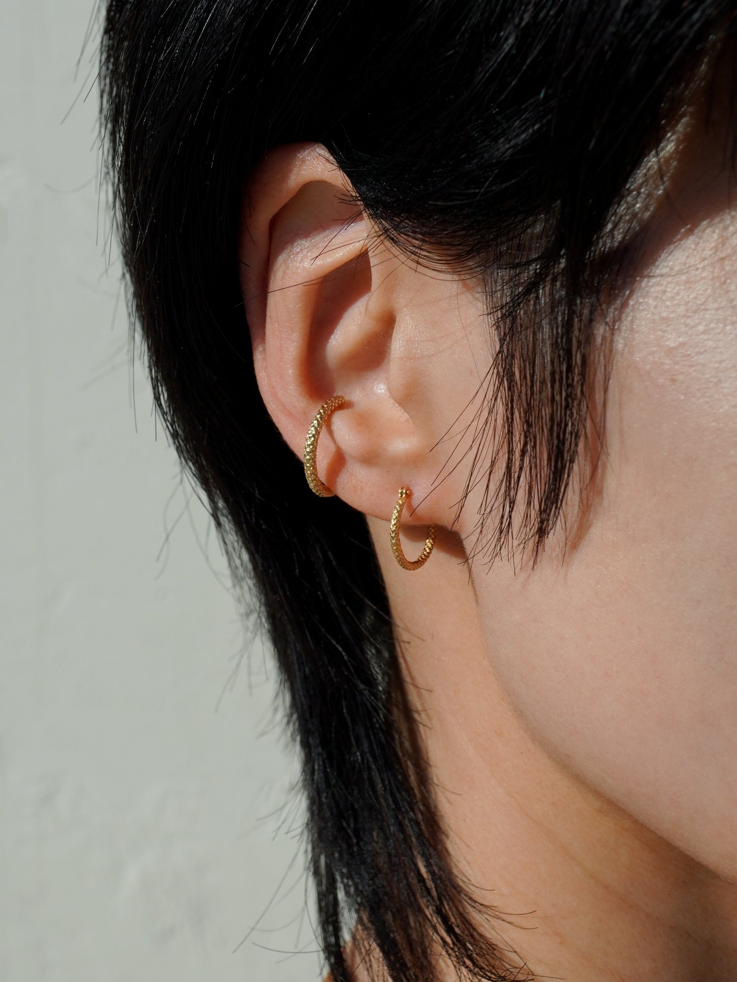 TYING_Ear Cuff – talkative