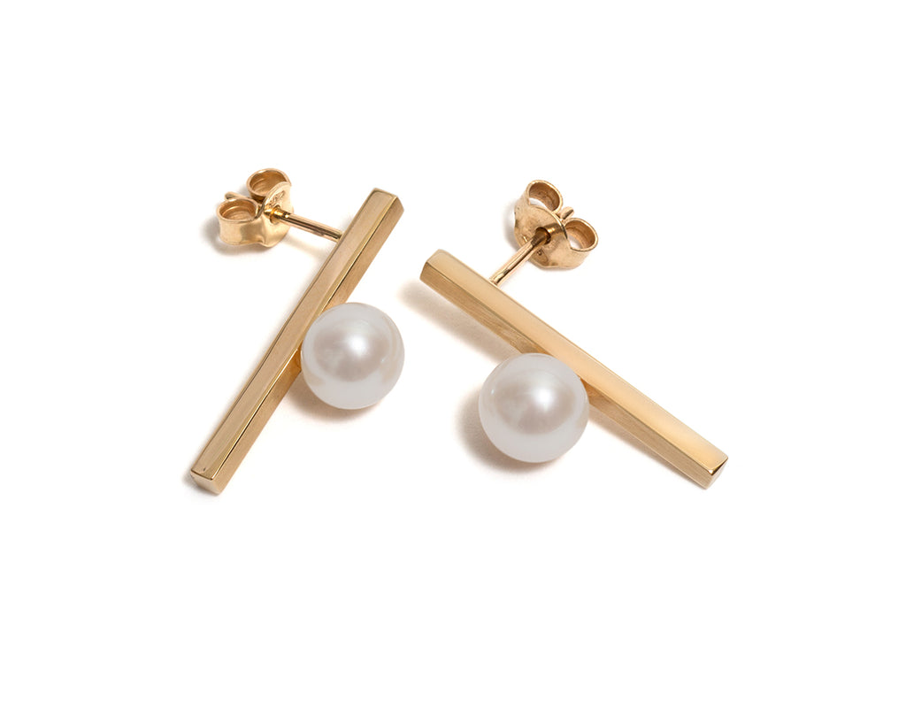 / Meet the 'Pearl Post Earring' a classic design by one of our newest
