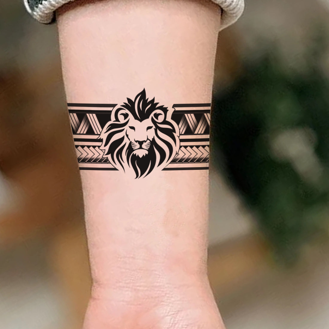 22 tiny foot tattoos that will make you want to wear sandals all year round