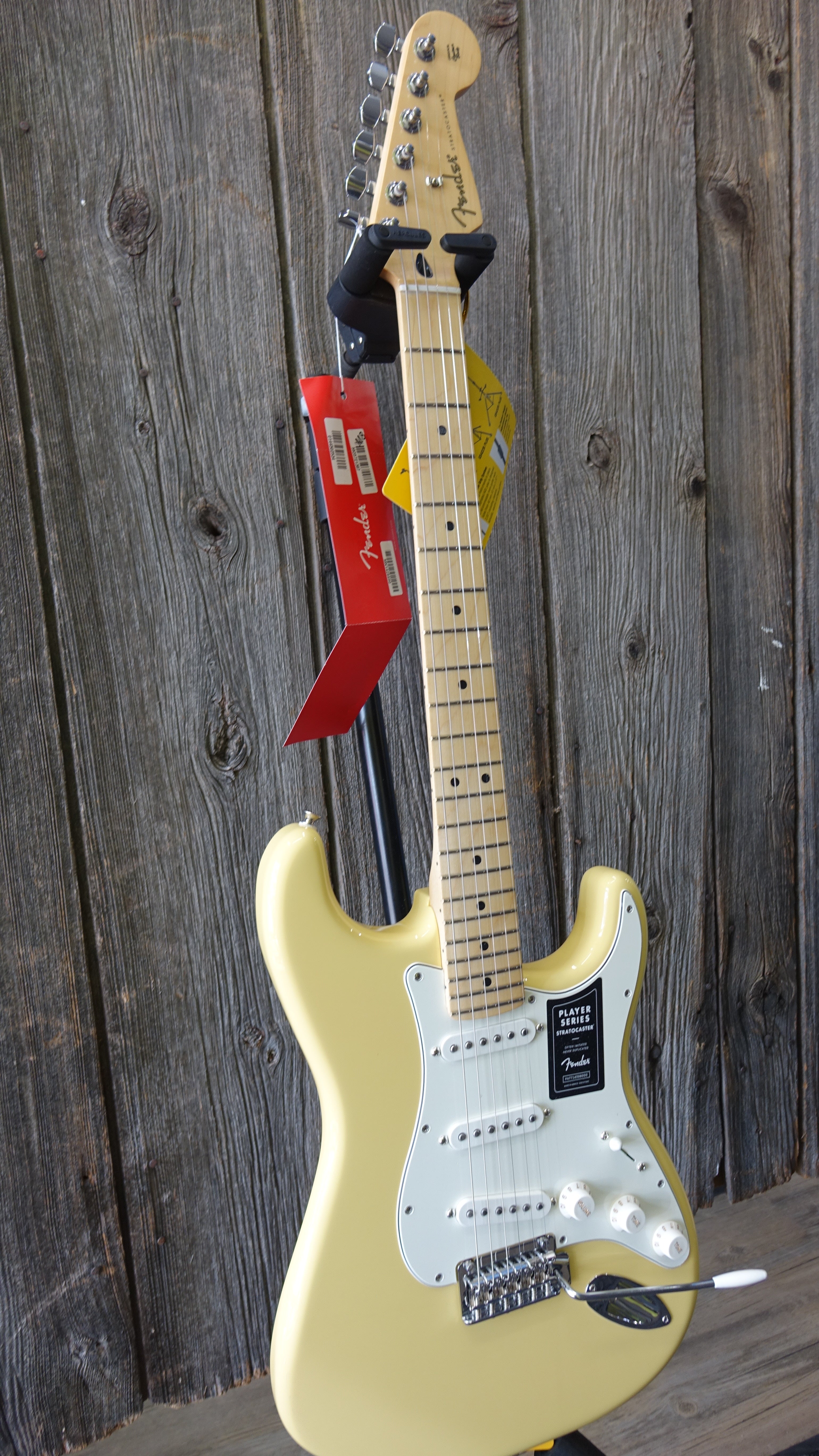 Fender Player Stratocaster®, Maple Fingerboard, Buttercream