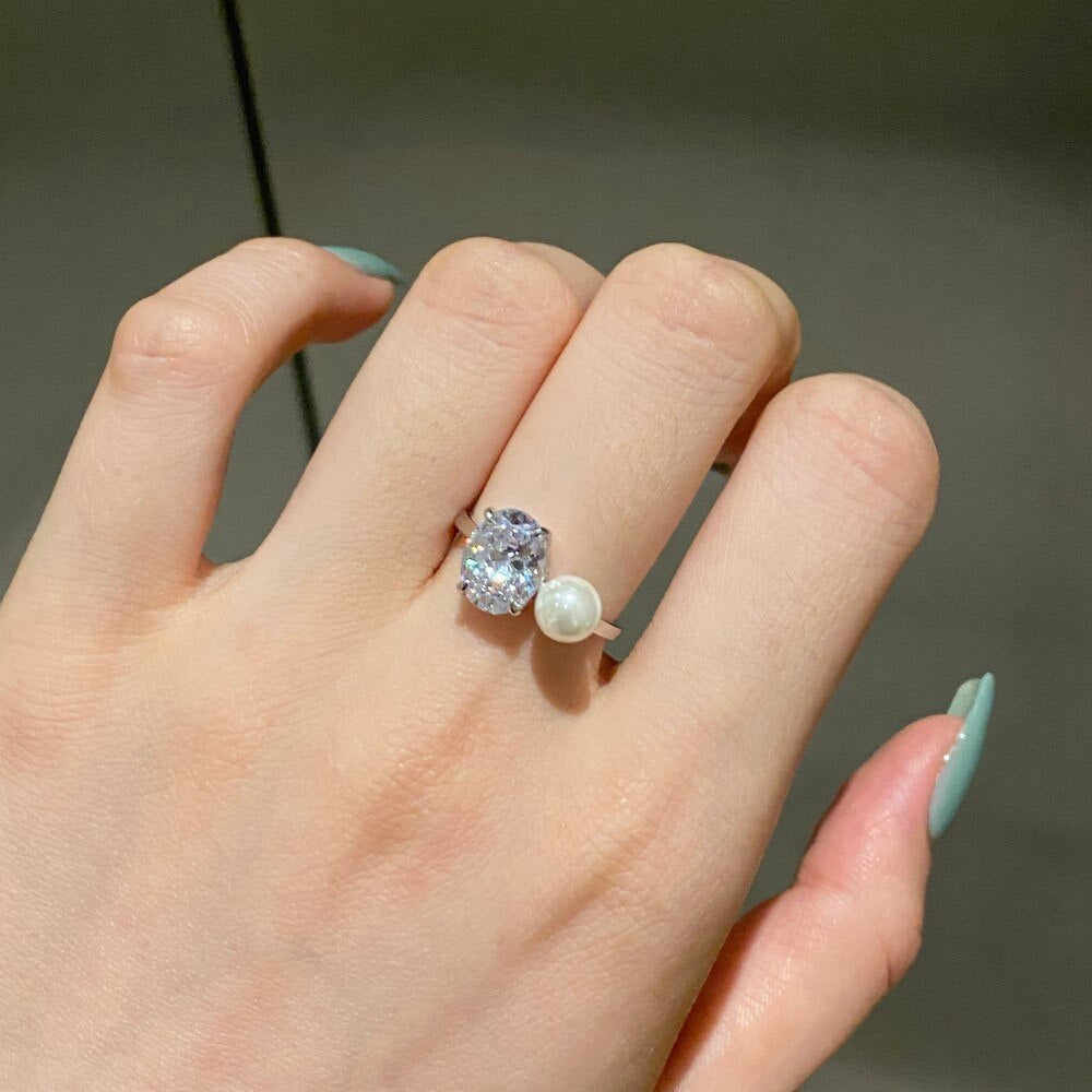Emily Ratajkowski Gets an Engagement Ring 4 Months After Wedding