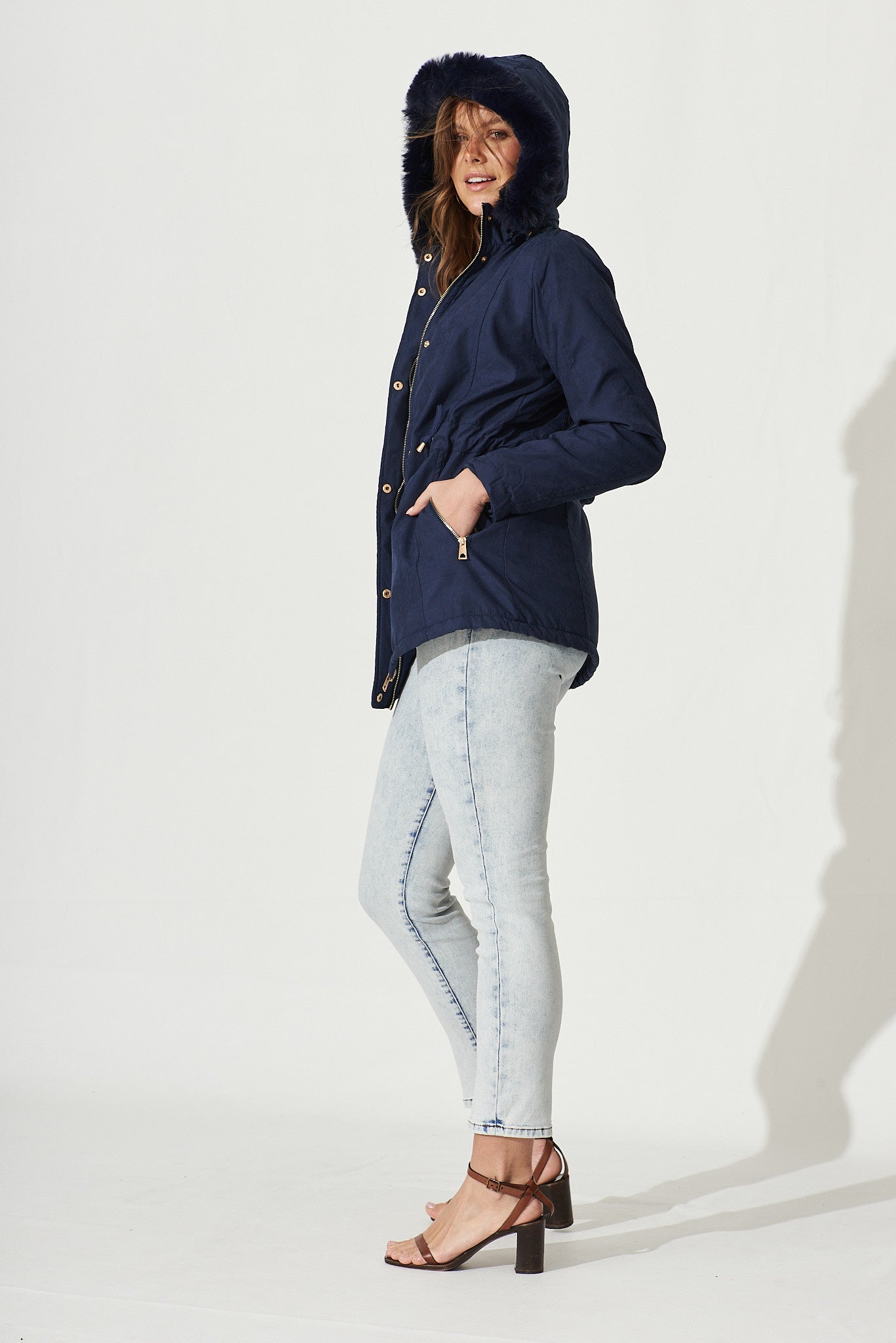 Arturo Hooded Parka Jacket In Navy