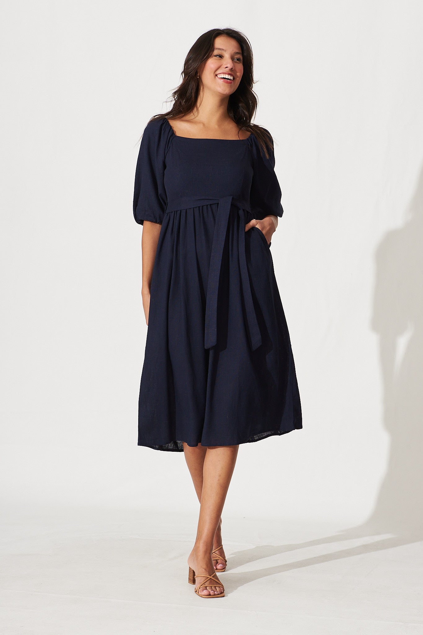 Darly Midi Dress In Navy Linen Blend