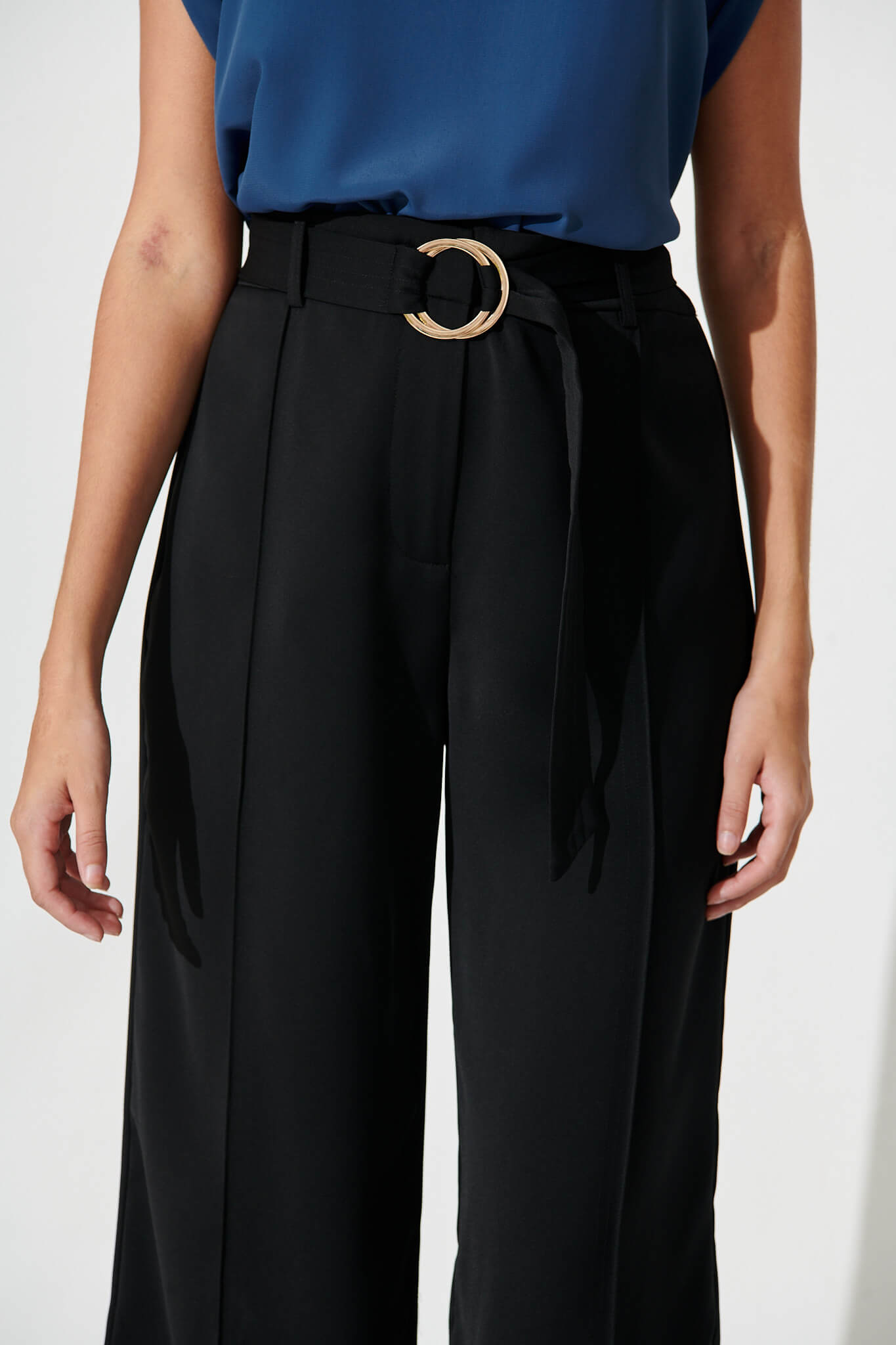 Belvia Wide Leg Pant In Black