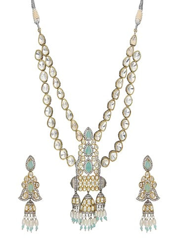 Elegant Kundan Necklace Set